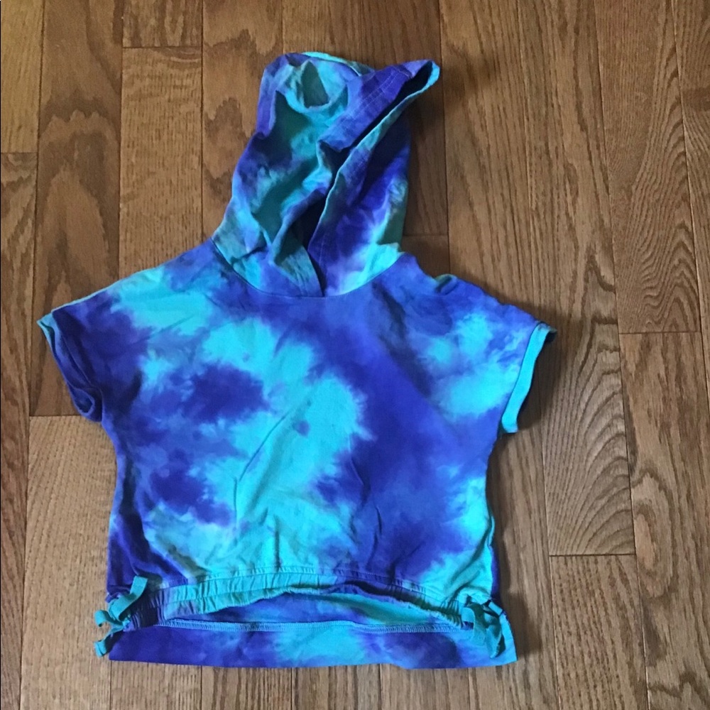 Tie dye crop top with a hood